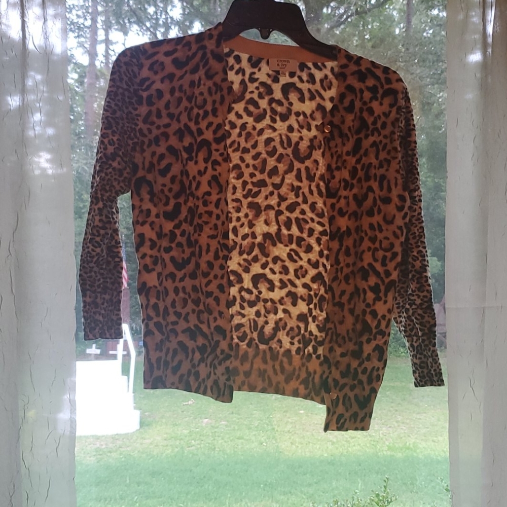 Animal print cardigan! Button up!